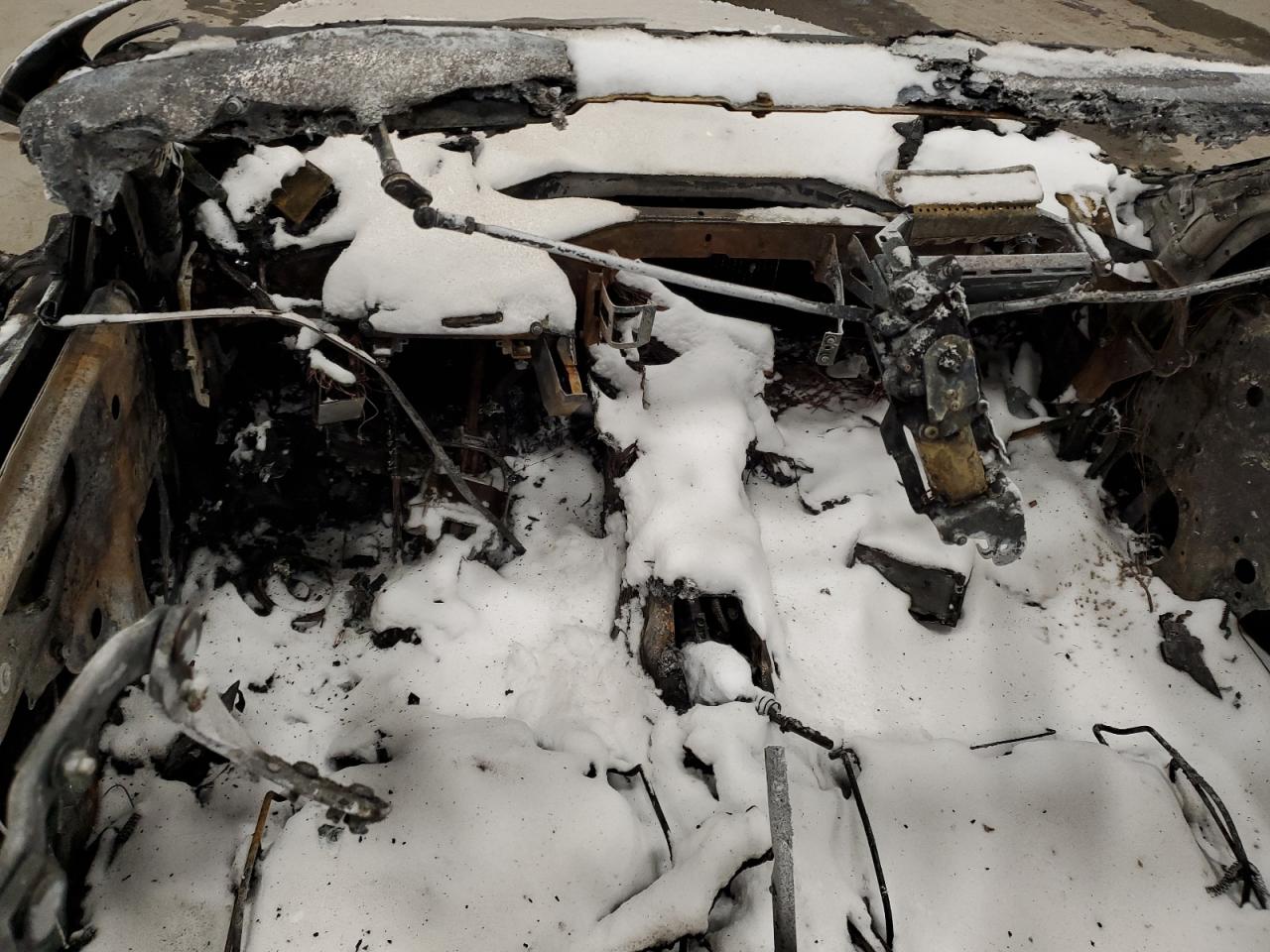 2007 Audi RS4 VIN WUARL48H57K901530 Copart auction photo, burn - interior / burn damage thumbnail 8