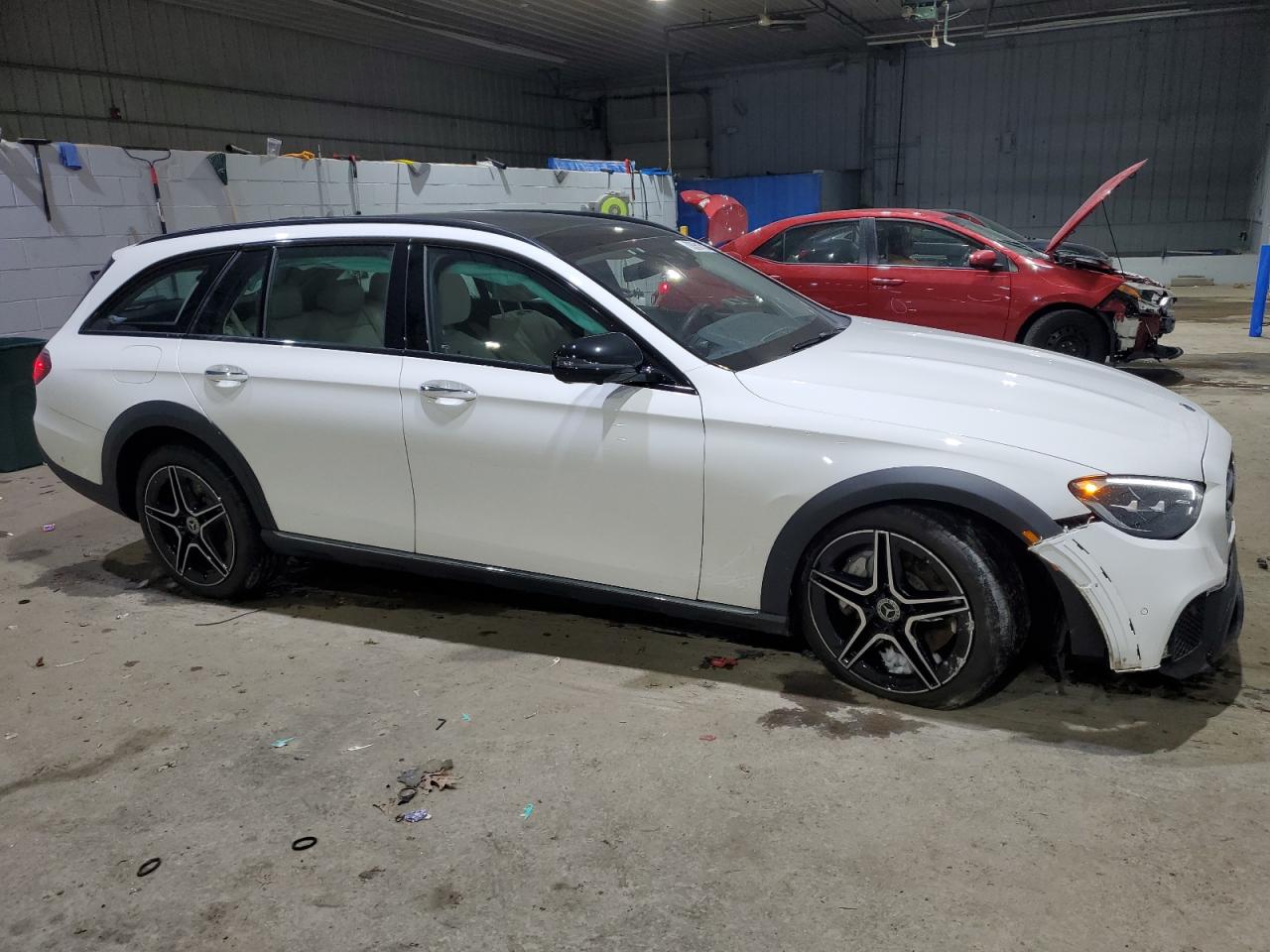 2022 Mercedes-Benz E-klasse VIN W1KZH6AB7NB088422 Copart auction photo, front end / undercarriage damage thumbnail 4