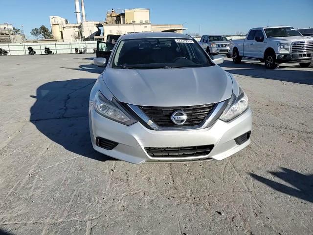 2017 Nissan Altima VIN 1N4AL3AP6HN327788 Copart auction photo, rear end / minor dent/scratches damage thumbnail 10
