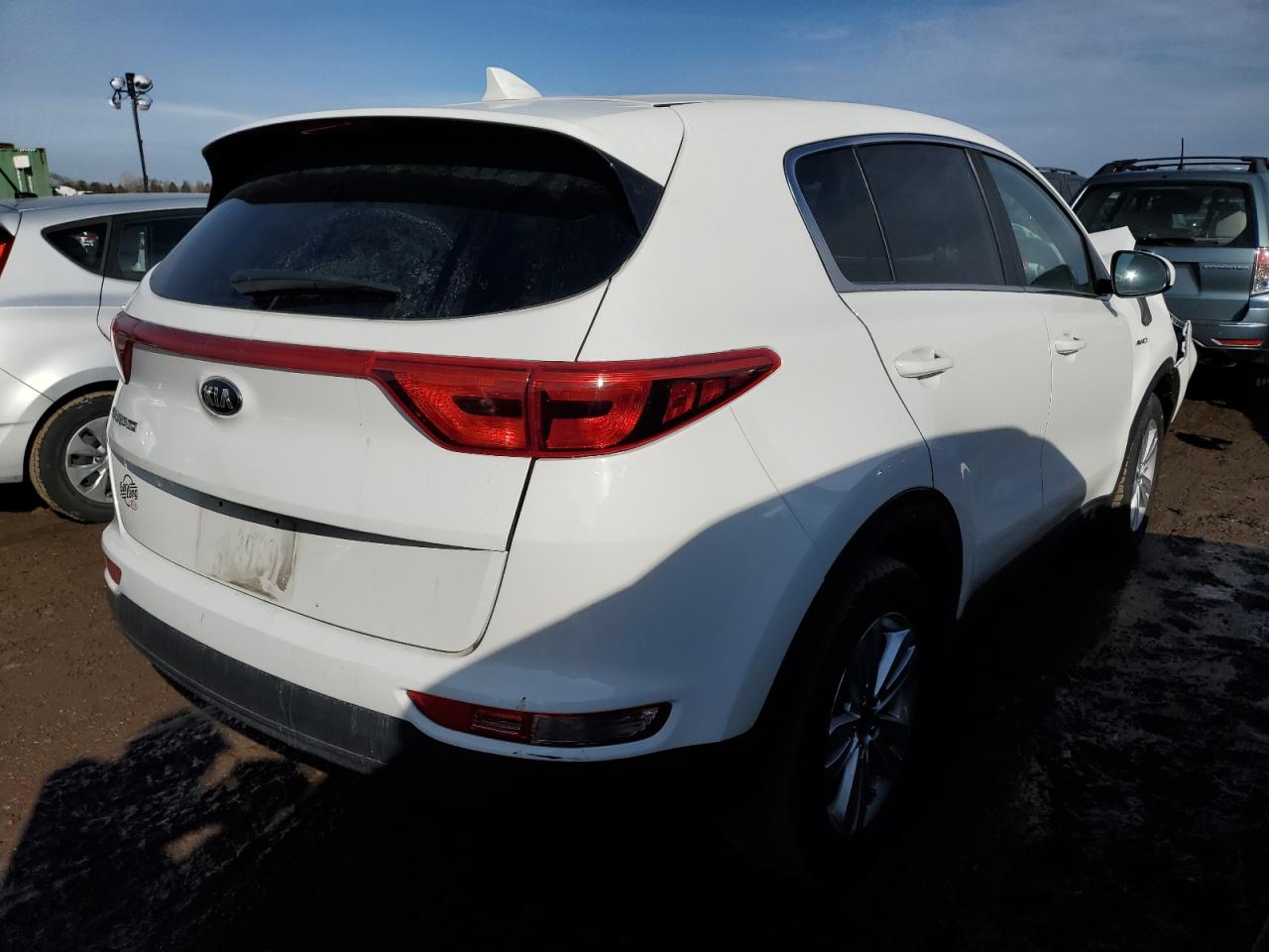 2017 KIA Sportage VIN KNDPMCAC3H7281839 Copart auction photo, front end / minor dent/scratches damage thumbnail 3