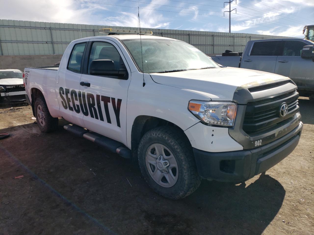 2014 Toyota Tundra VIN 5TFUM5F16EX052881 Copart auction photo, normal wear damage thumbnail 4