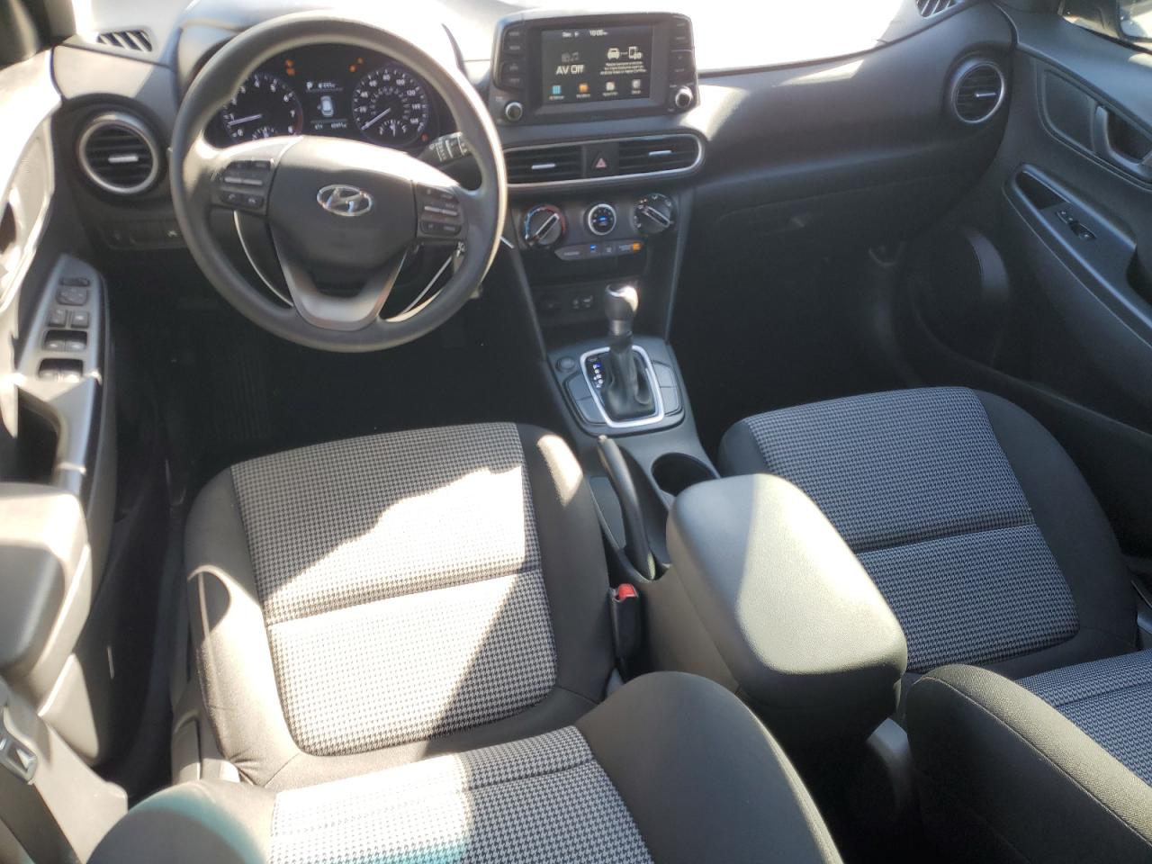 2019 Hyundai Kona VIN KM8K12AA3KU386025 Copart auction photo, front end / side damage thumbnail 8