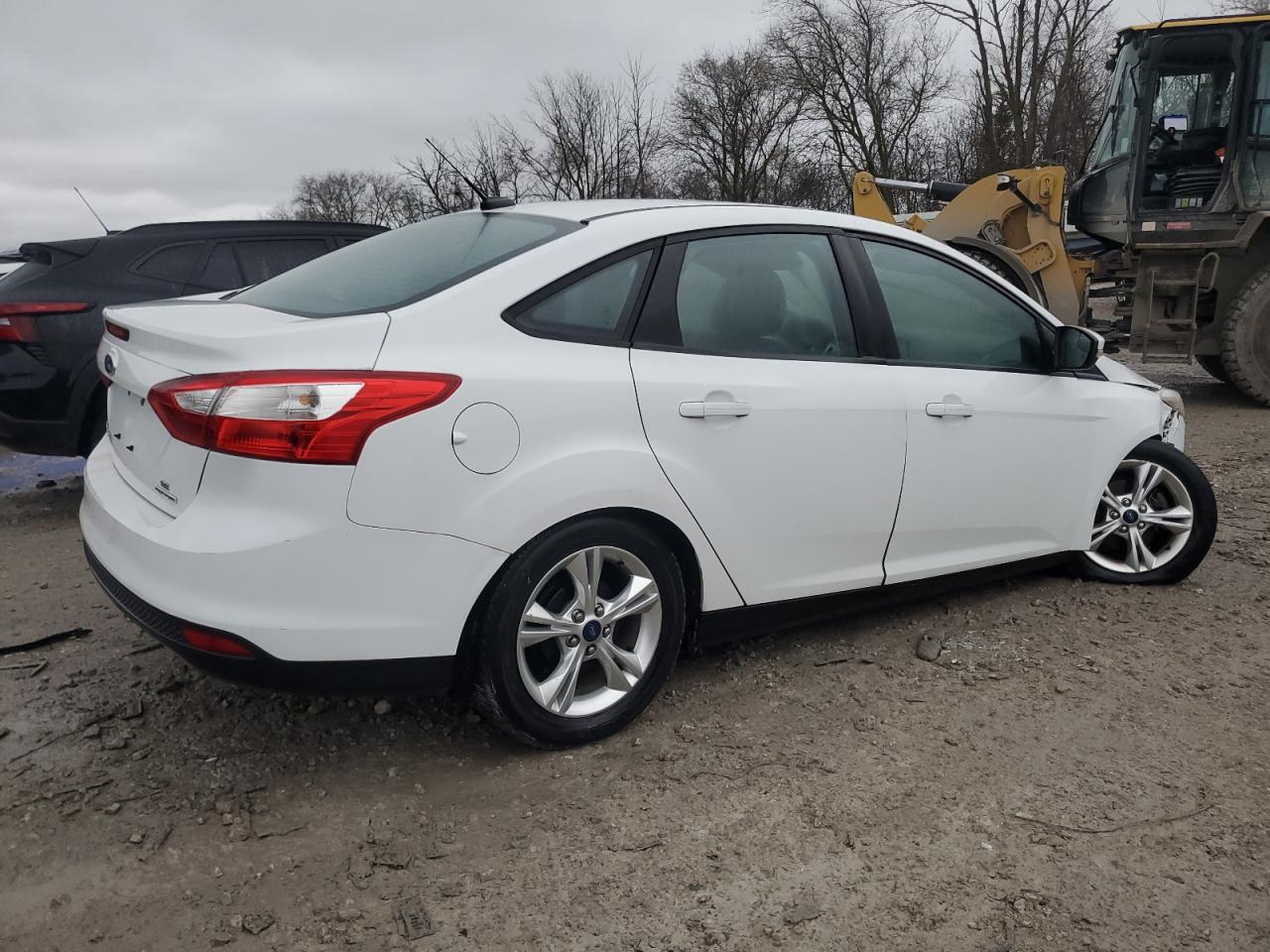 2014 Ford Focus VIN 1FADP3F24EL198021 Copart auction photo, front end damage thumbnail 3