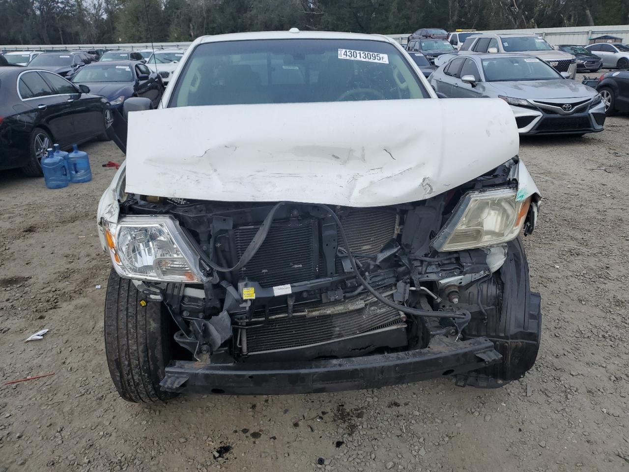 2016 Nissan Navara (Frontier) VIN 1N6AD0CU4GN735971 Copart auction photo, front end / side damage thumbnail 5
