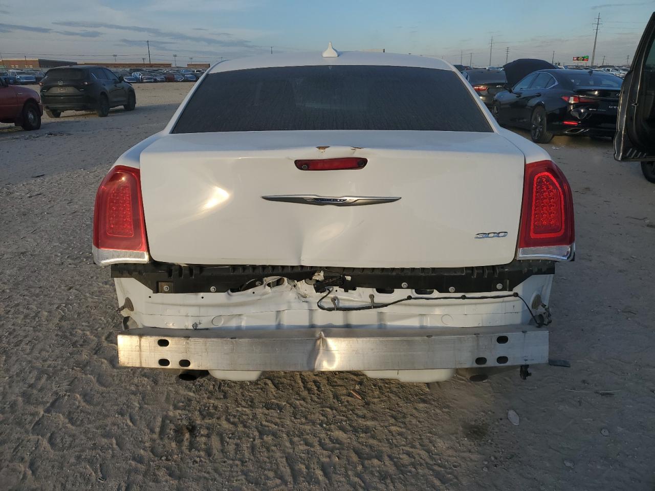 2021 Chrysler 300 VIN 2C3CCAAG5MH567011 Copart auction photo, front end / rear end damage thumbnail 6