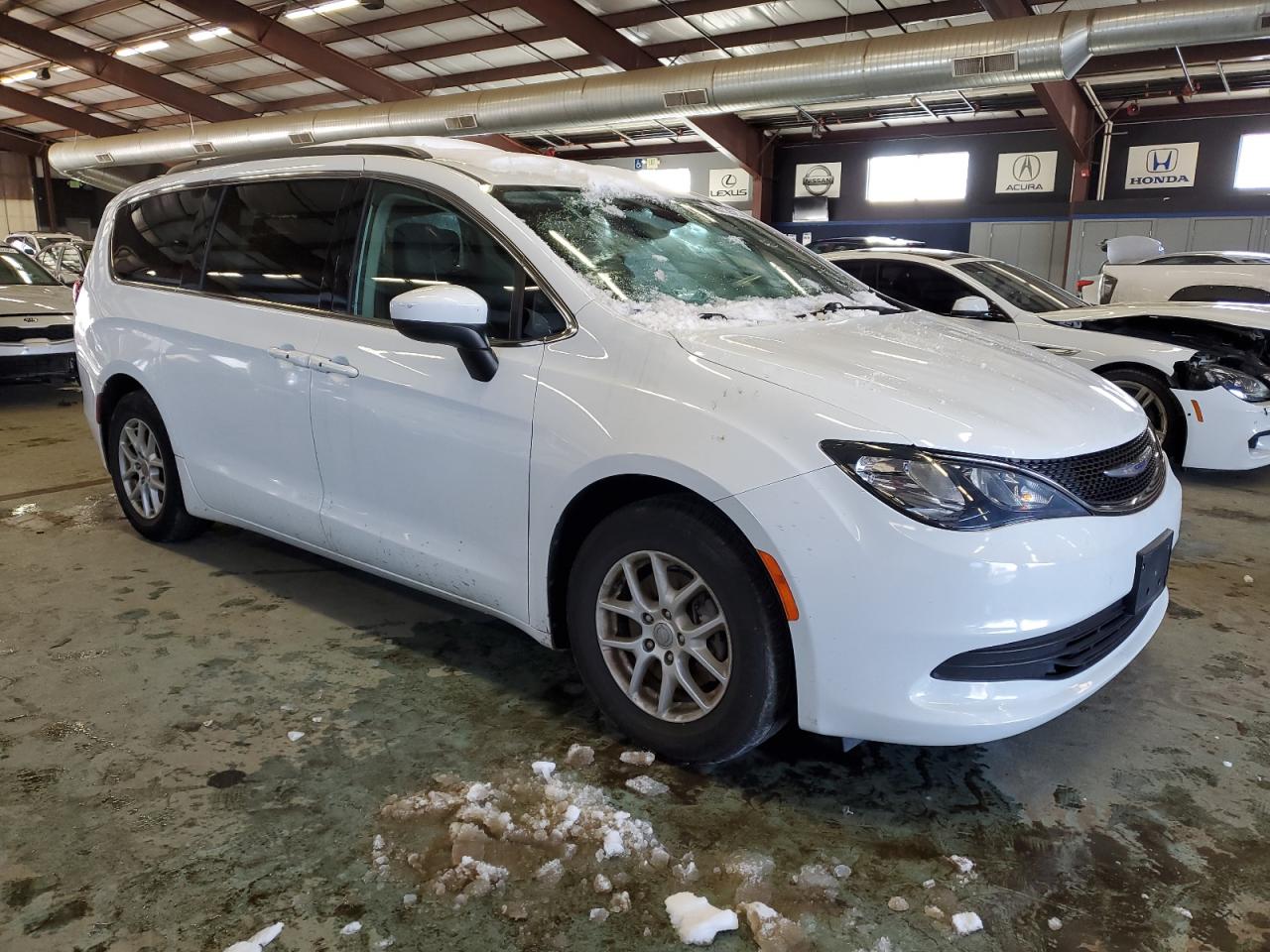 2020 Chrysler Voyager VIN 2C4RC1DG7LR156879 Copart auction photo, minor dent/scratches damage thumbnail 4