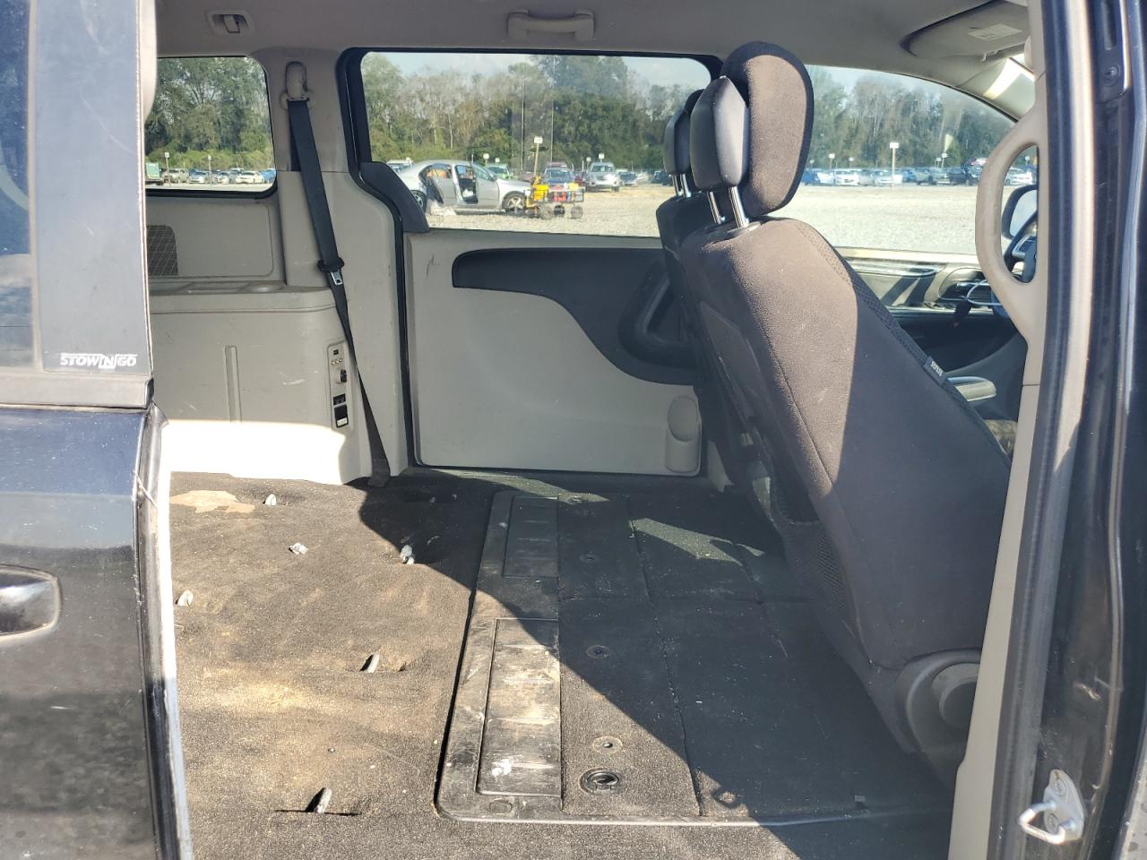 2014 Dodge Caravan VIN 2C4RDGBG3ER130818 Copart auction photo, water/flood / front end damage thumbnail 11