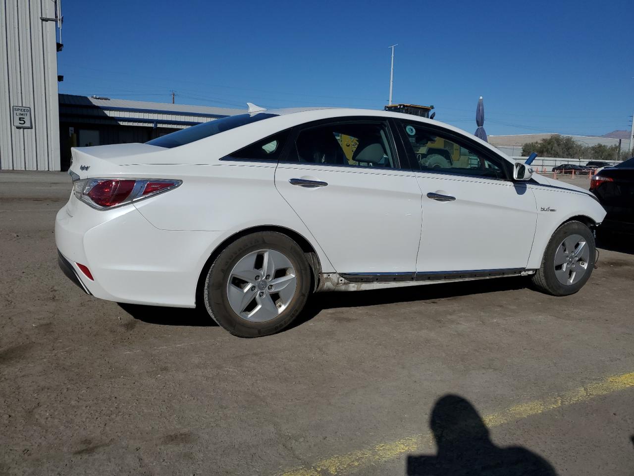 2011 Hyundai Sonata VIN KMHEC4A4XBA004474 Copart auction photo, front end damage thumbnail 3