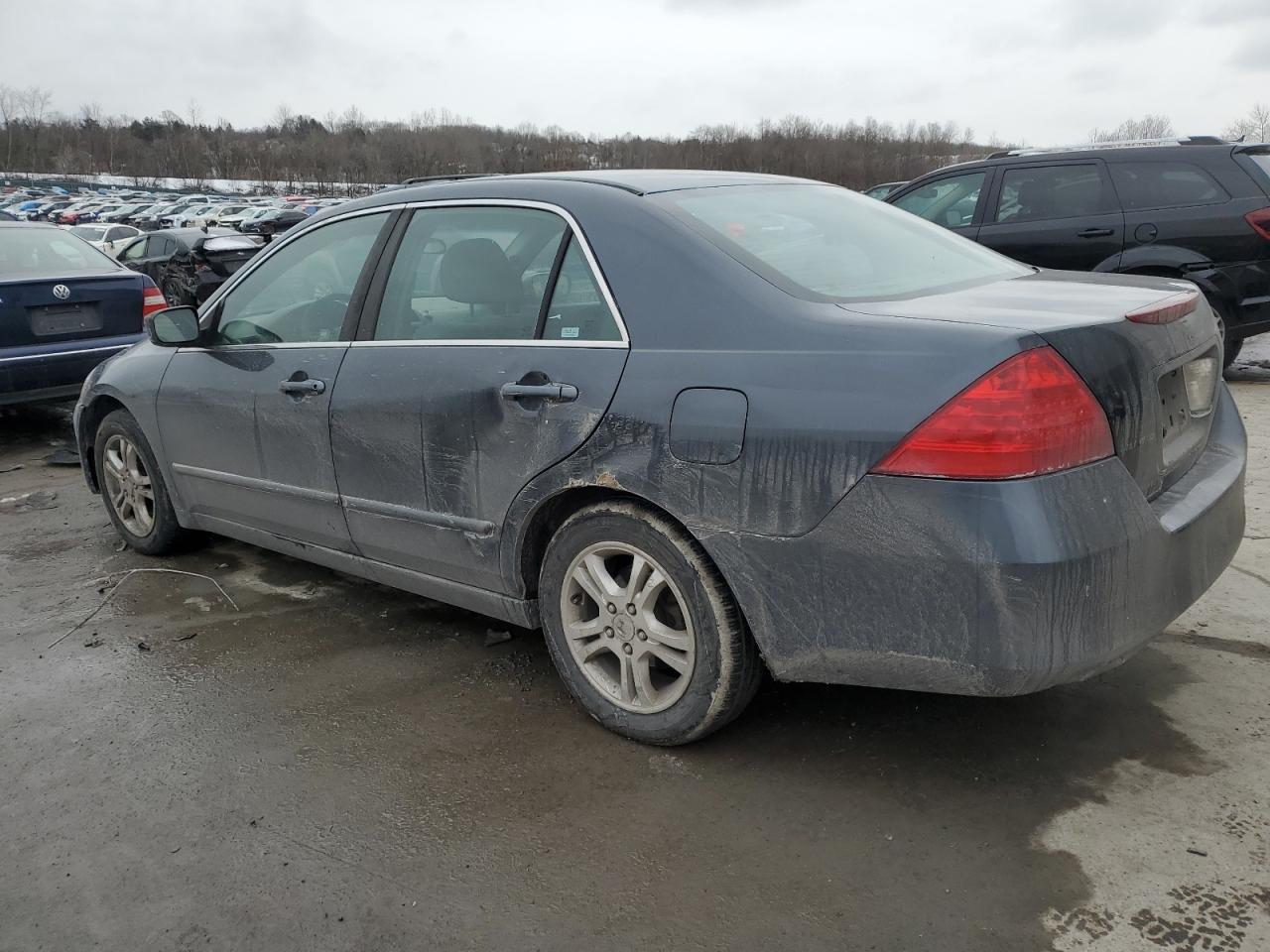 2006 Honda Accord VIN 1HGCM56366A112581 Copart auction photo, minor dent/scratches damage thumbnail 2