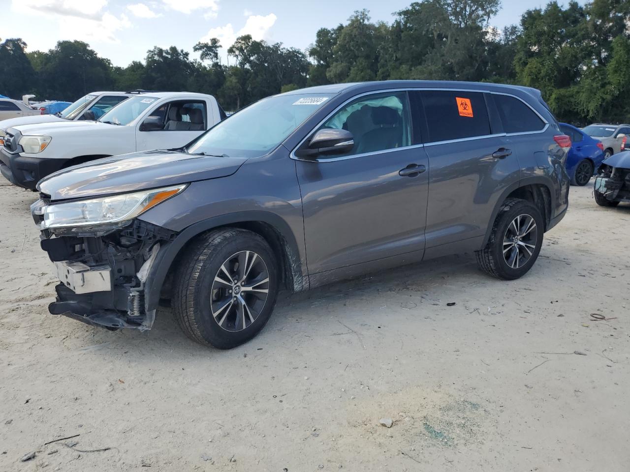 2018 Toyota Highlander VIN 5TDZZRFH8JS262734