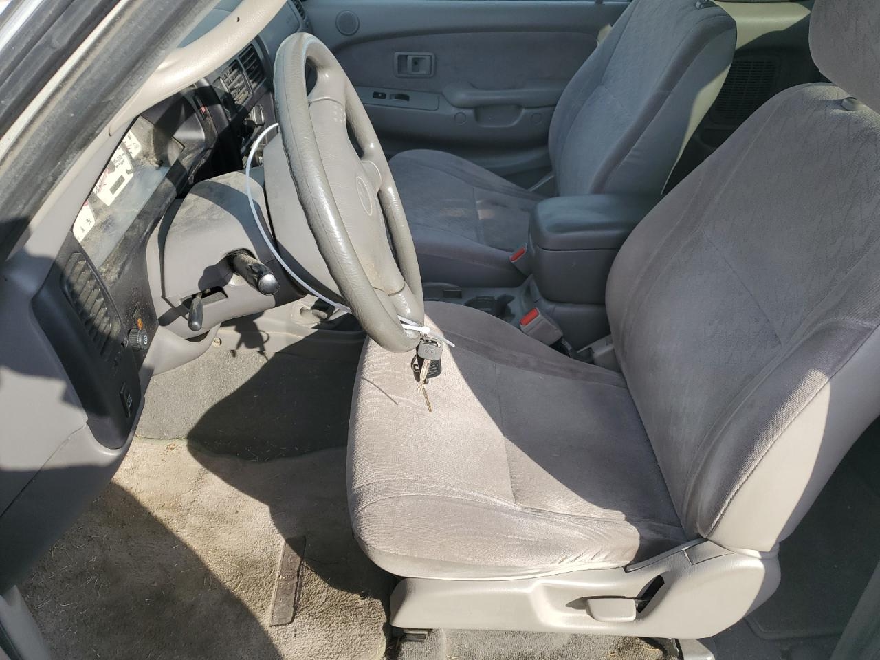 2002 Toyota Tacoma VIN 5TEWN72N22Z111763 Copart auction photo, minor dent/scratches damage thumbnail 7