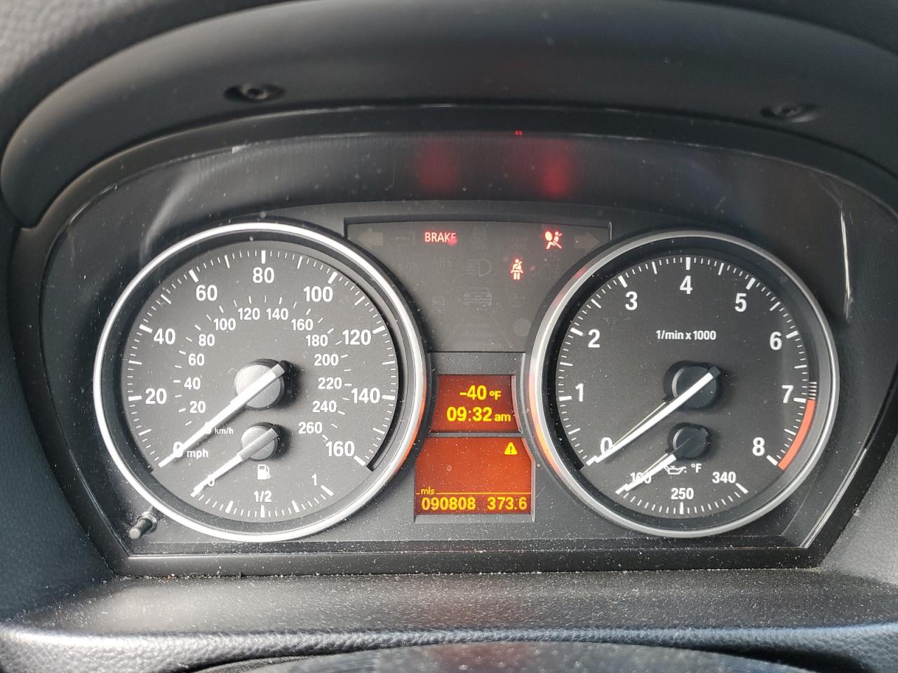 2012 BMW 3er VIN WBADW3C51CE823243 Copart auction photo, front end / minor dent/scratches damage thumbnail 9
