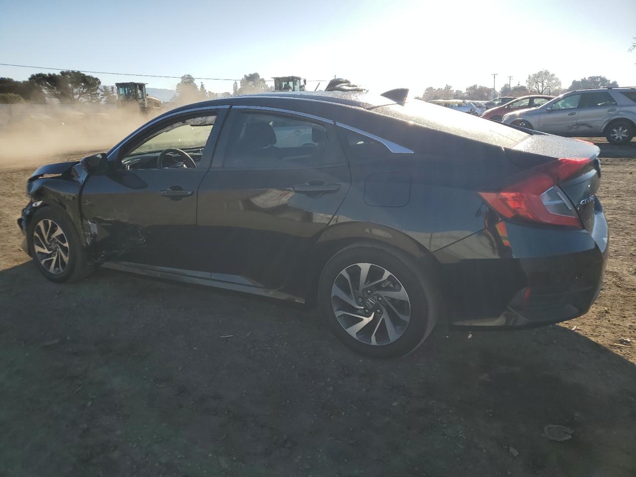 2018 Honda Civic VIN 2HGFC2F70JH606303 Copart auction photo, front end / side damage thumbnail 2