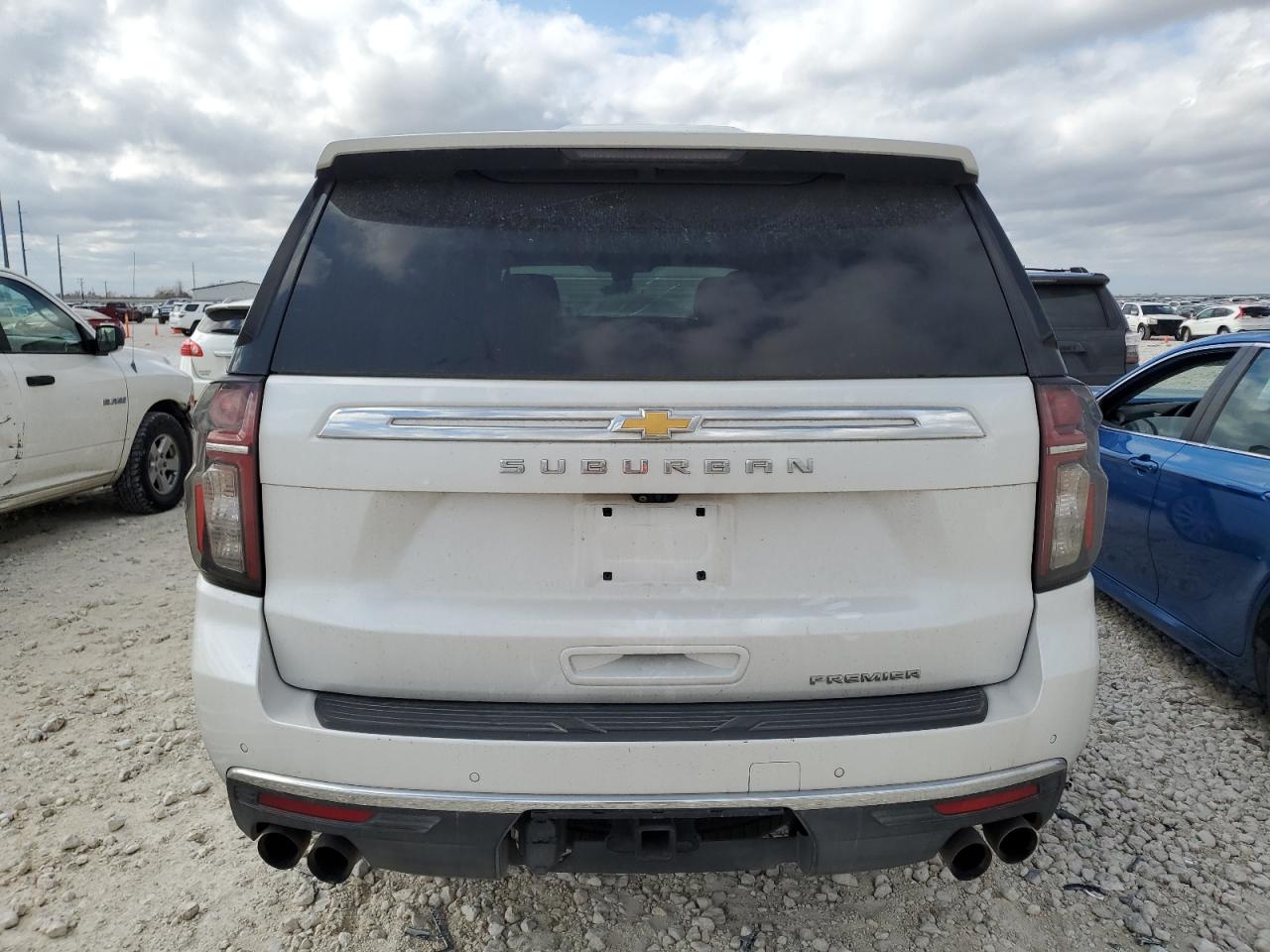 2021 Chevrolet Suburban VIN 1GNSKFKD4MR228033 Copart auction photo, front end damage thumbnail 6