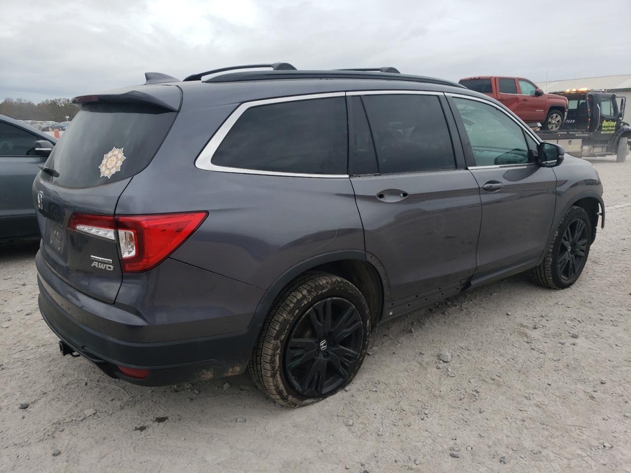 2021 Honda Pilot VIN 5FNYF6H25MB010492 Copart auction photo, side / stripped damage thumbnail 3