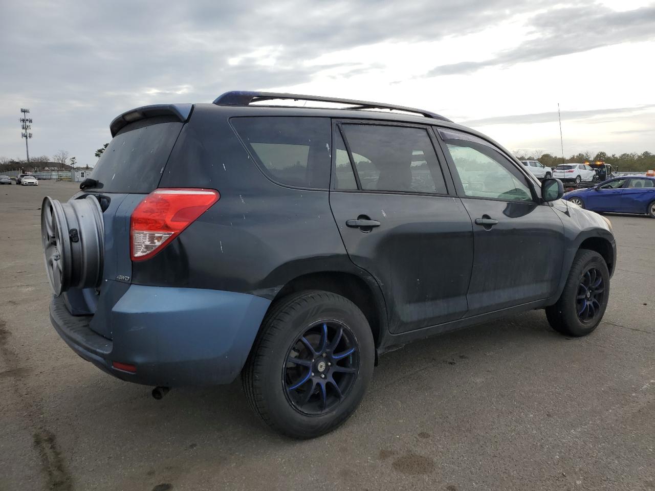 2006 Toyota RAV 4 VIN JTMBD33V265019781 Copart auction photo, mechanical / minor dent/scratches damage thumbnail 3