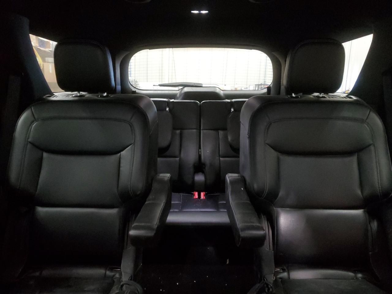 2020 Ford Explorer VIN 1FMSK8DH2LGB53049 Copart auction photo, side / front end damage thumbnail 10