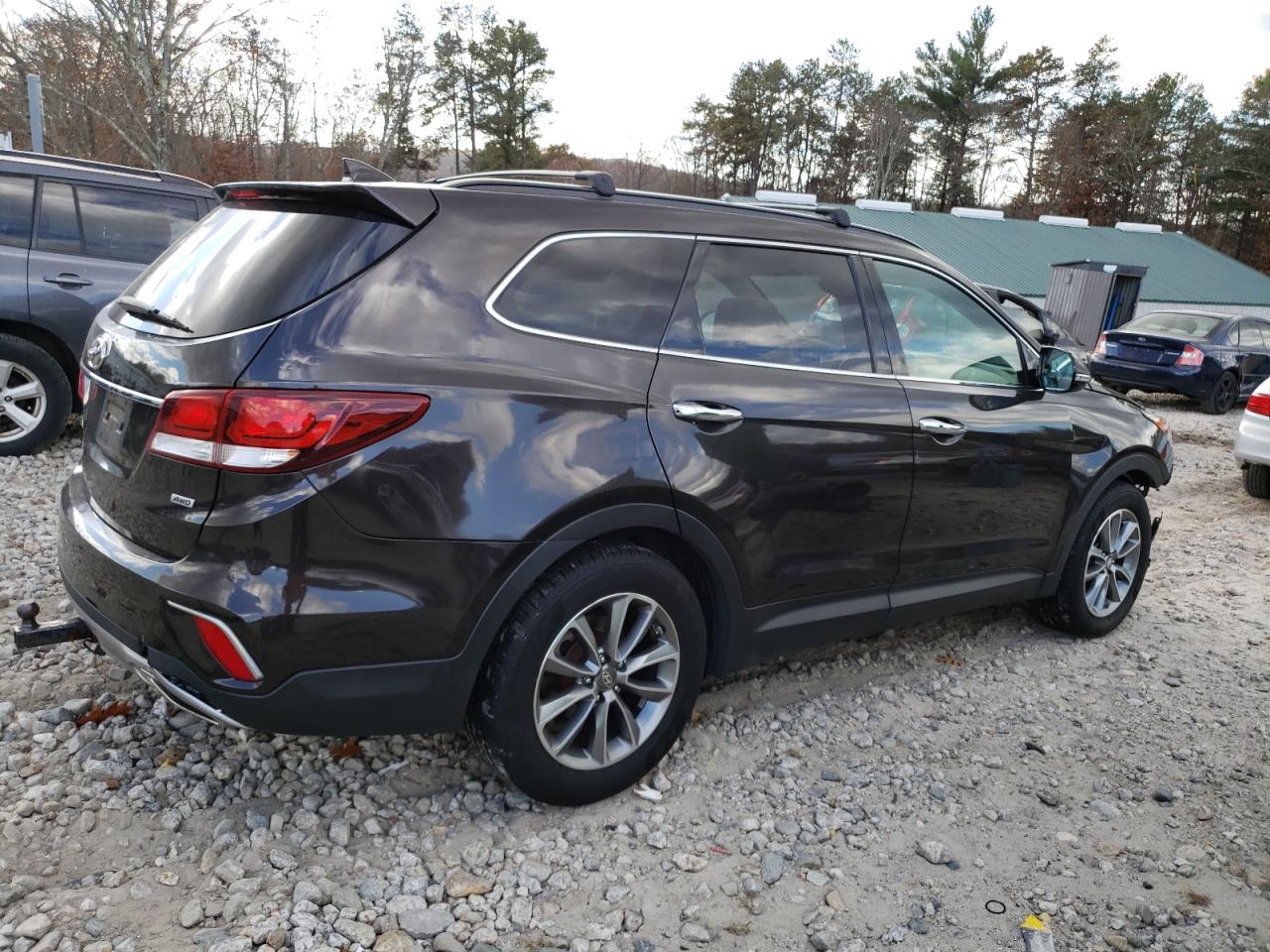 2017 Hyundai Santa Fe VIN KM8SNDHF3HU224664 Copart auction photo, front end / minor dent/scratches damage thumbnail 3