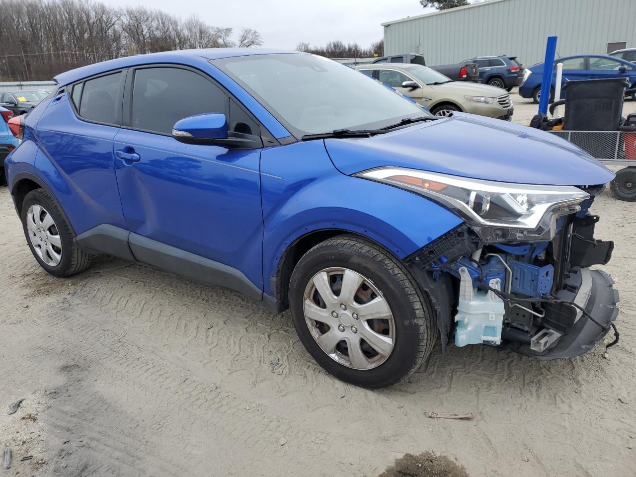 2019 Toyota C-HR VIN NMTKHMBX4KR072109 Copart auction photo, front end / minor dent/scratches damage thumbnail 4