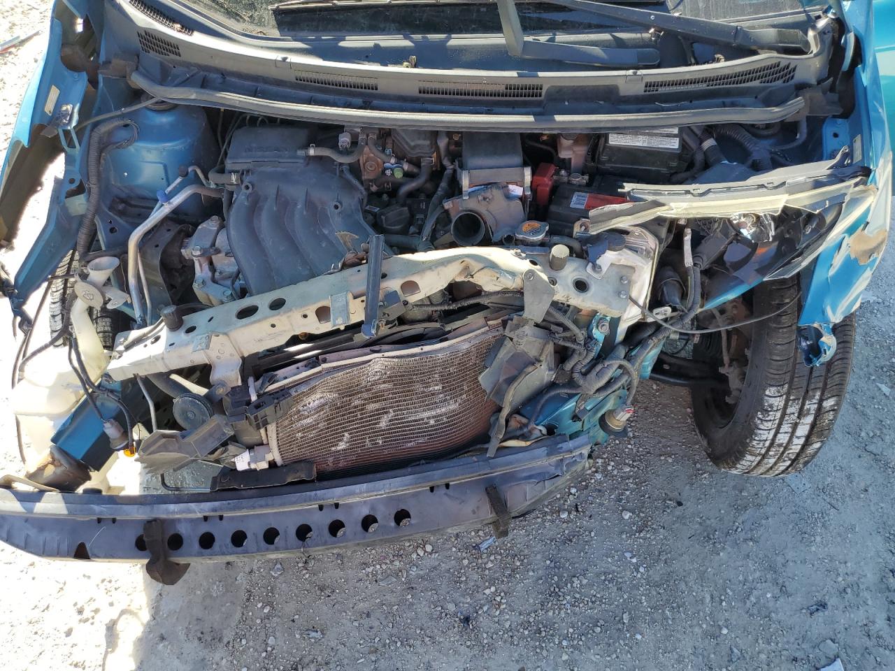 2014 Nissan Versa VIN 3N1CE2CP9EL405838 Copart auction photo, front end / minor dent/scratches damage thumbnail 11