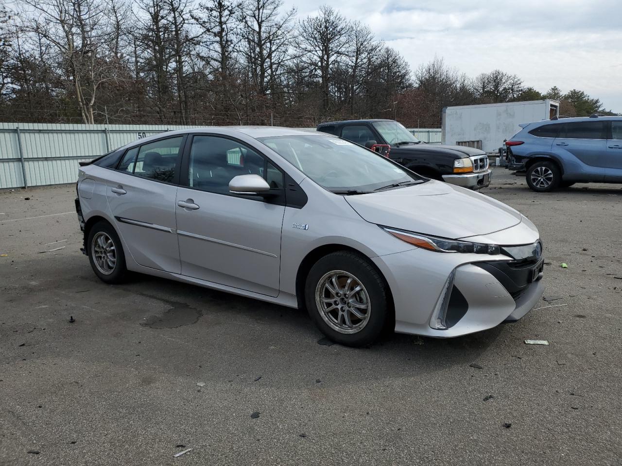 2022 Toyota Prius VIN JTDKAMFP5N3206843 Copart auction photo, rear end / minor dent/scratches damage thumbnail 4