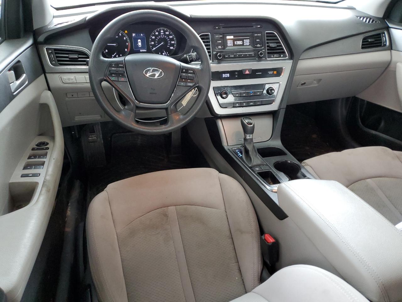 2017 Hyundai Sonata VIN 5NPE24AF8HH545968 Copart auction photo, front end / minor dent/scratches damage thumbnail 8