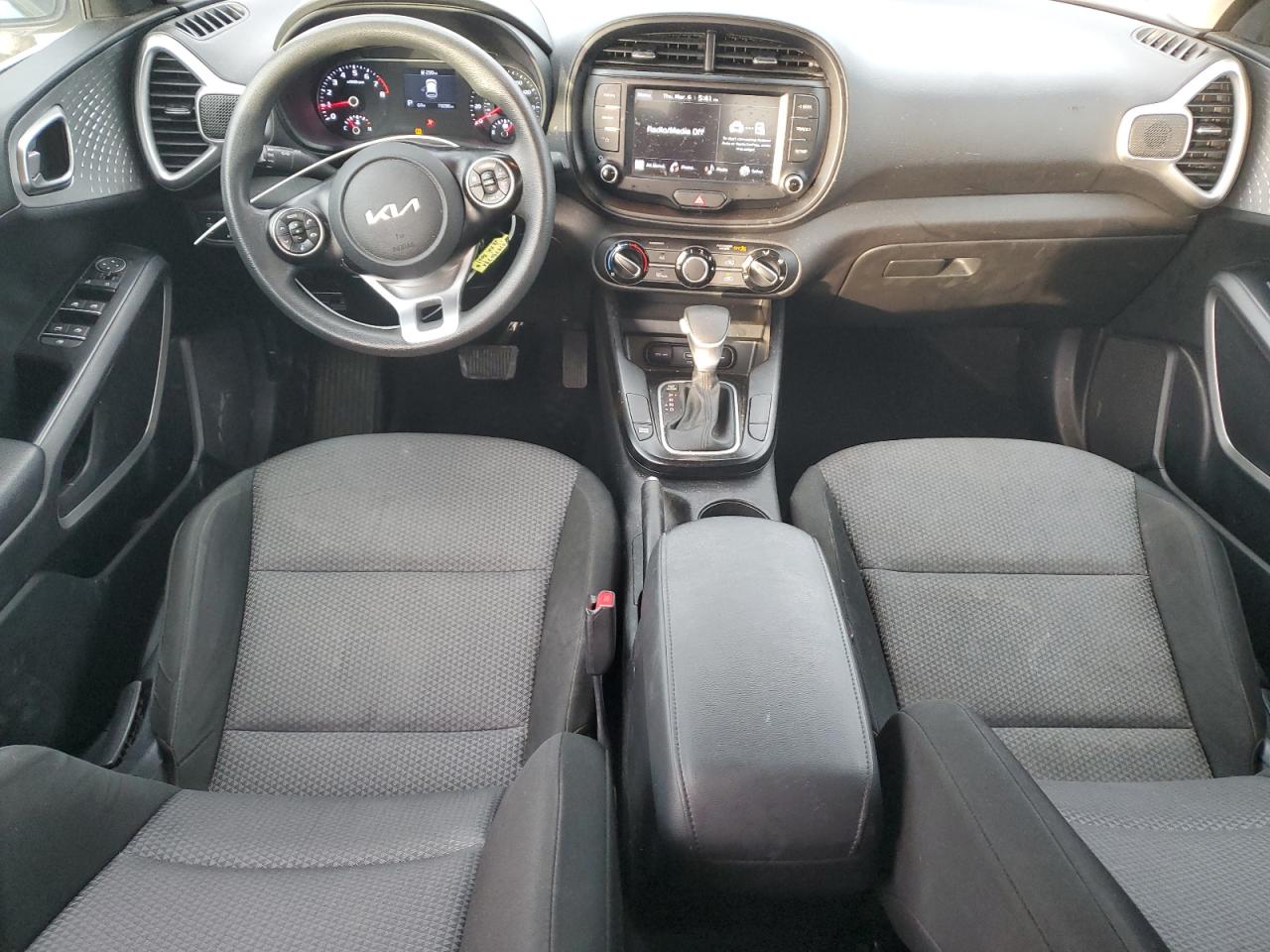 2022 KIA Soul VIN KNDJ23AU1N7177205 Copart auction photo, front end / minor dent/scratches damage thumbnail 8