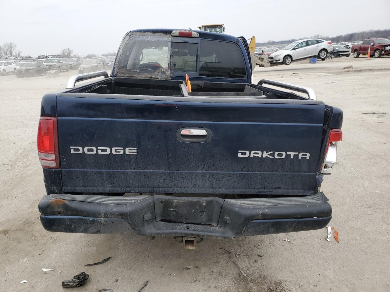 2004 Dodge Dakota VIN 1D7HG38N04S680272 Copart auction photo, side damage thumbnail 6
