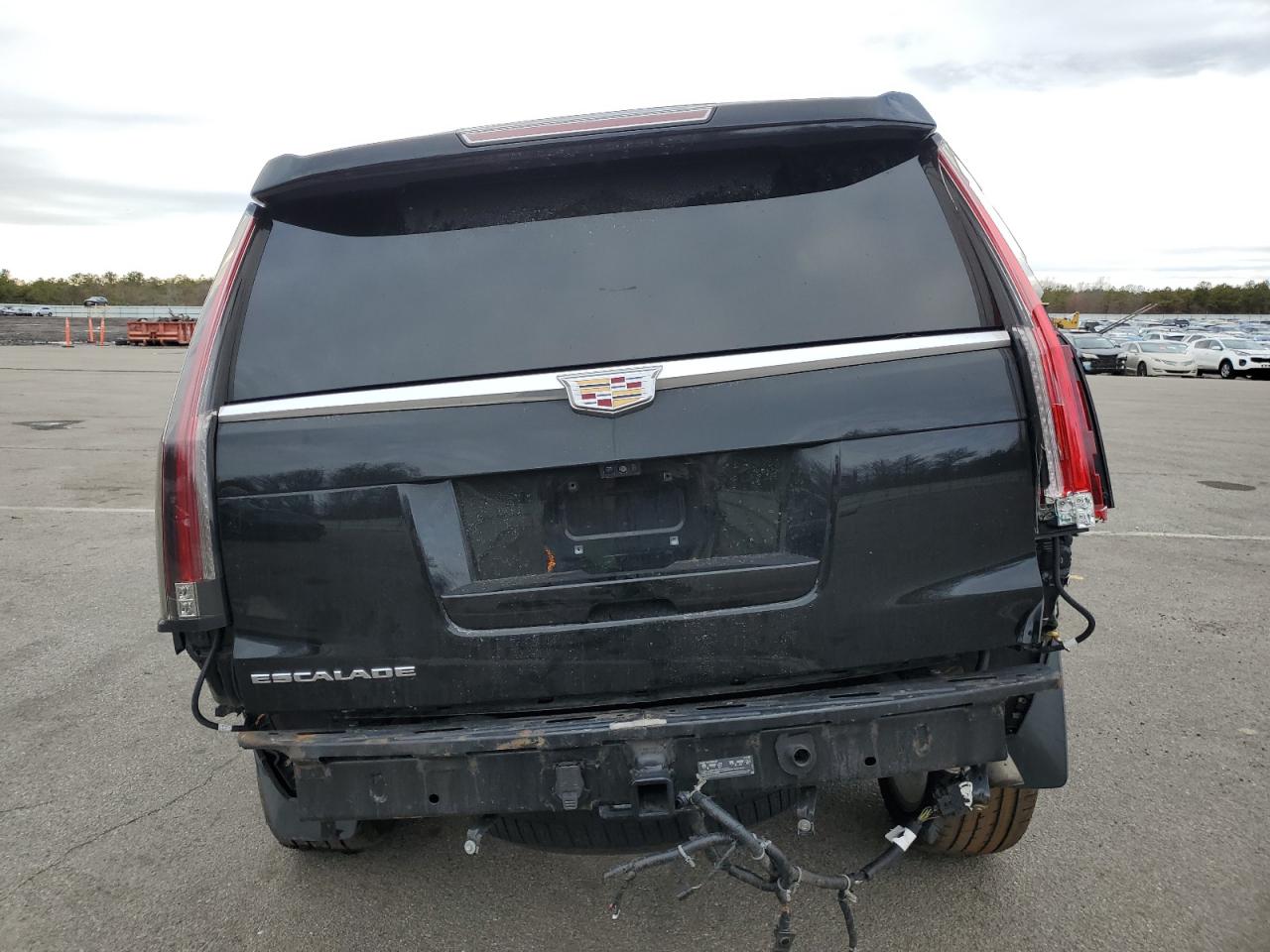 2018 Cadillac Escalade VIN 1GYS4BKJXJR307732 Copart auction photo, front end / side damage thumbnail 6
