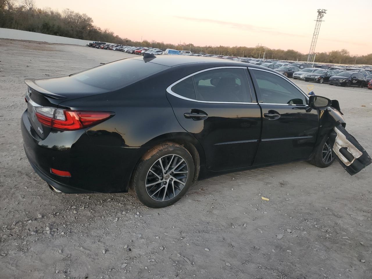 2018 Lexus ES VIN 58ABK1GG1JU101378 Copart auction photo, front end damage thumbnail 3