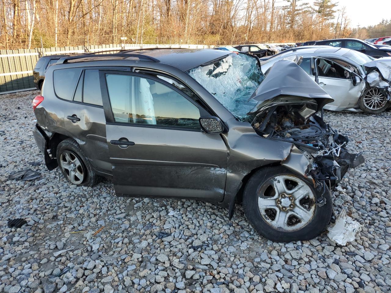 2011 Toyota RAV 4 VIN 2T3BF4DV6BW170107 Copart auction photo, all over damage thumbnail 4