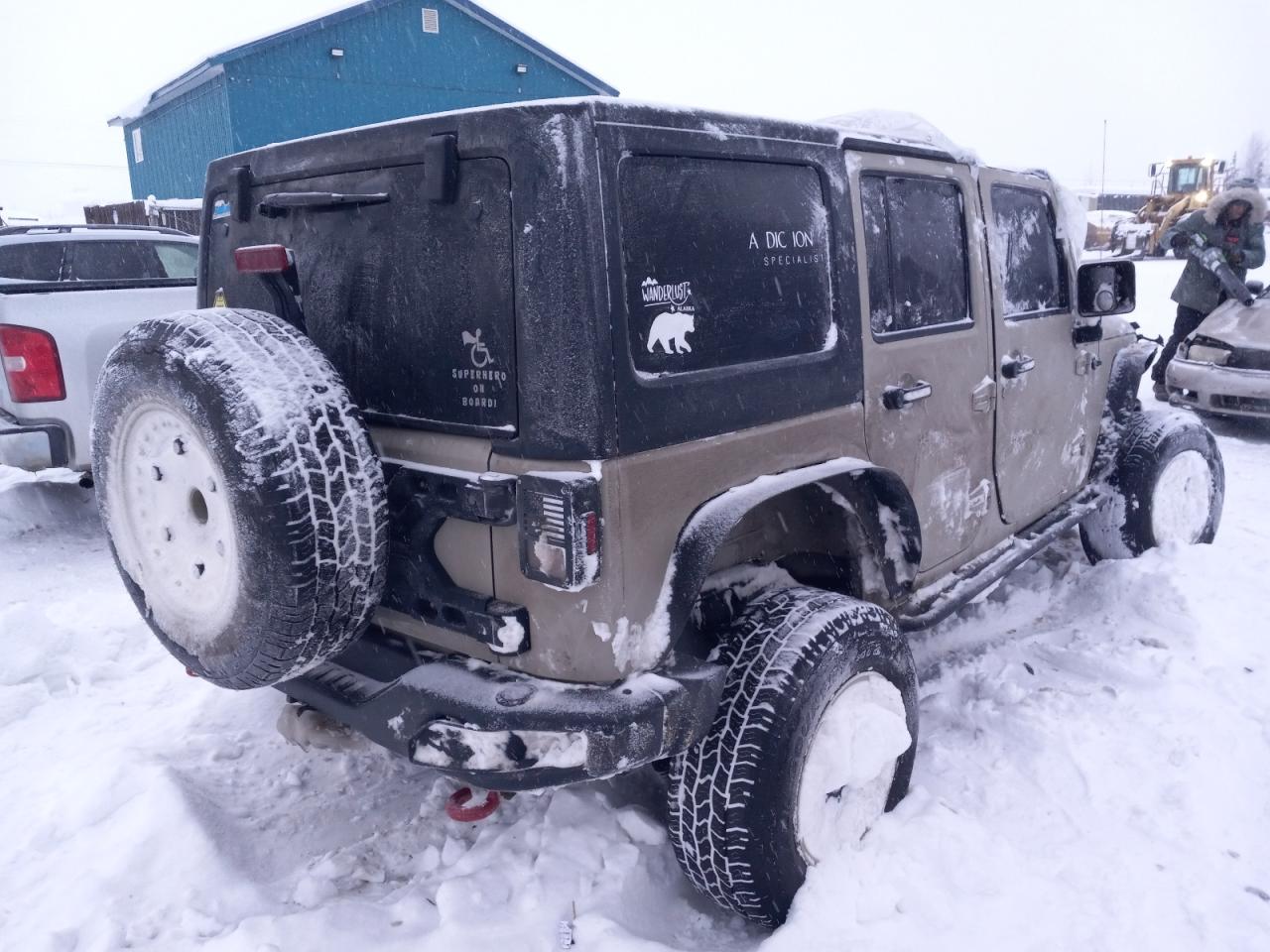2017 Jeep Wrangler VIN 1C4BJWDGXHL725485 Copart auction photo, rollover damage thumbnail 3
