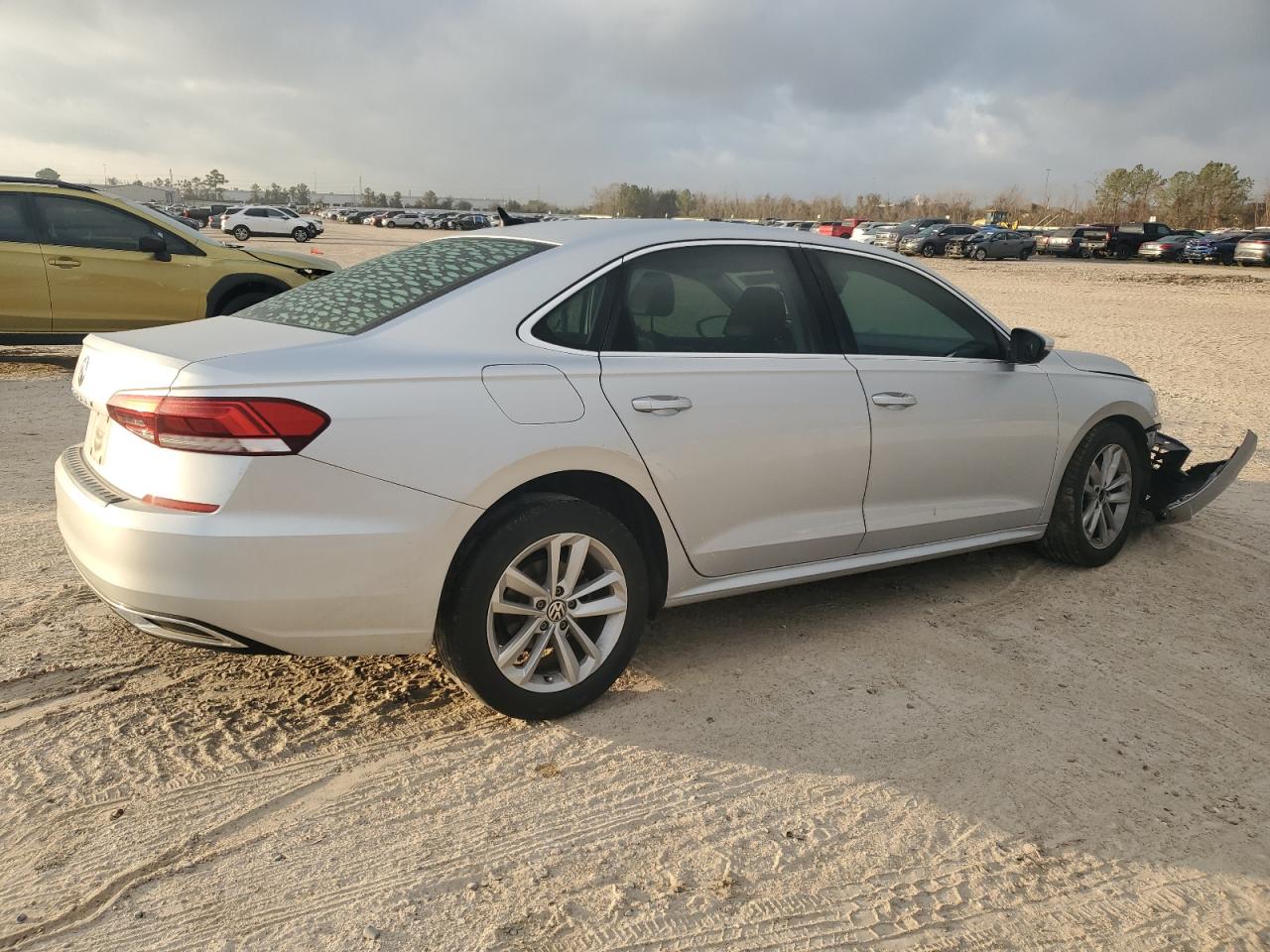 2020 Volkswagen Passat VIN 1VWSA7A39LC019900 Copart auction photo, front end / minor dent/scratches damage thumbnail 3
