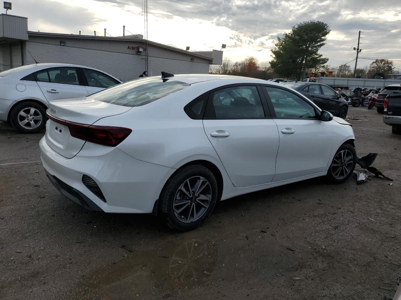 2023 KIA Forte VIN 3KPF24AD3PE638676 Copart auction photo, front end / undercarriage damage thumbnail 3
