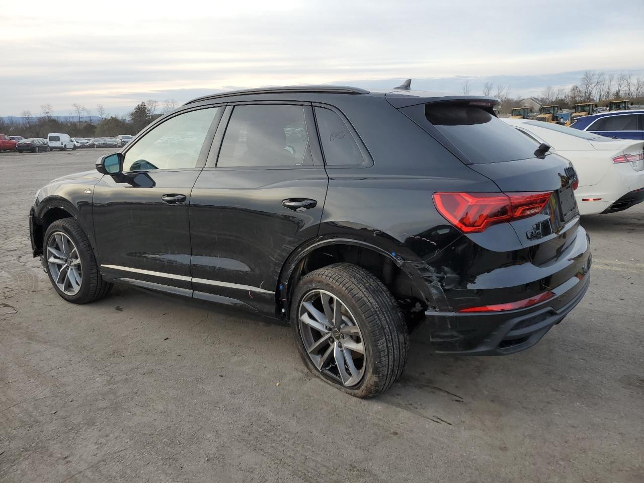 2024 Audi Q3 VIN WA1DECF33R1086623 Copart auction photo, rear end / front end damage thumbnail 2