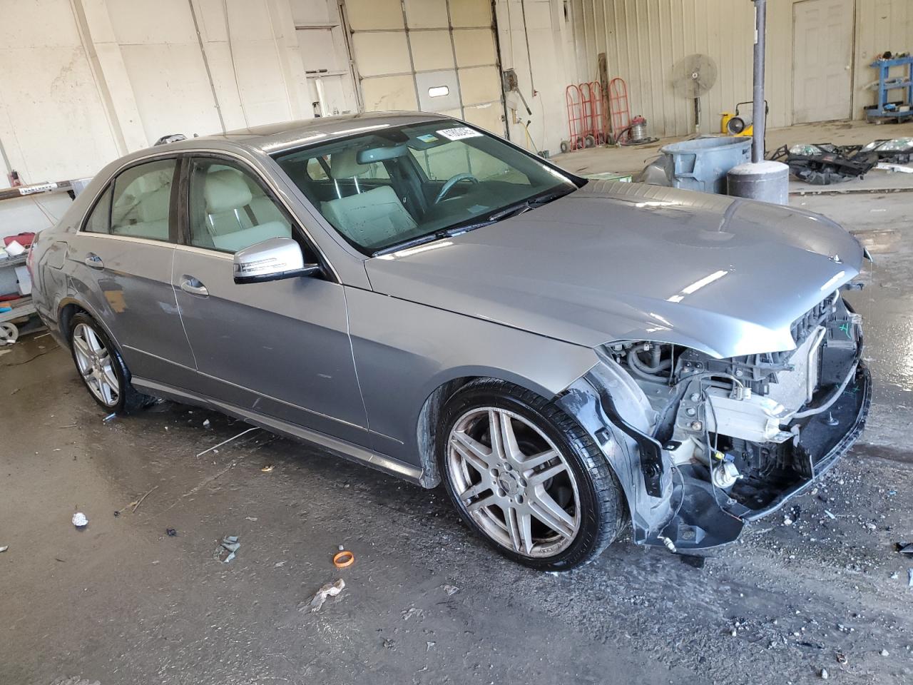 2011 Mercedes-Benz E-klasse VIN WDDHF5GB8BA273115 Copart auction photo, front end damage thumbnail 4