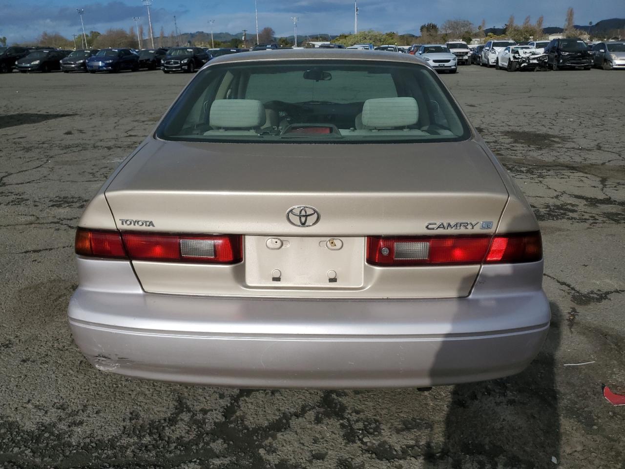 1999 Toyota Camry VIN JT2BG22K8X0376107 Copart auction photo, front end damage thumbnail 6