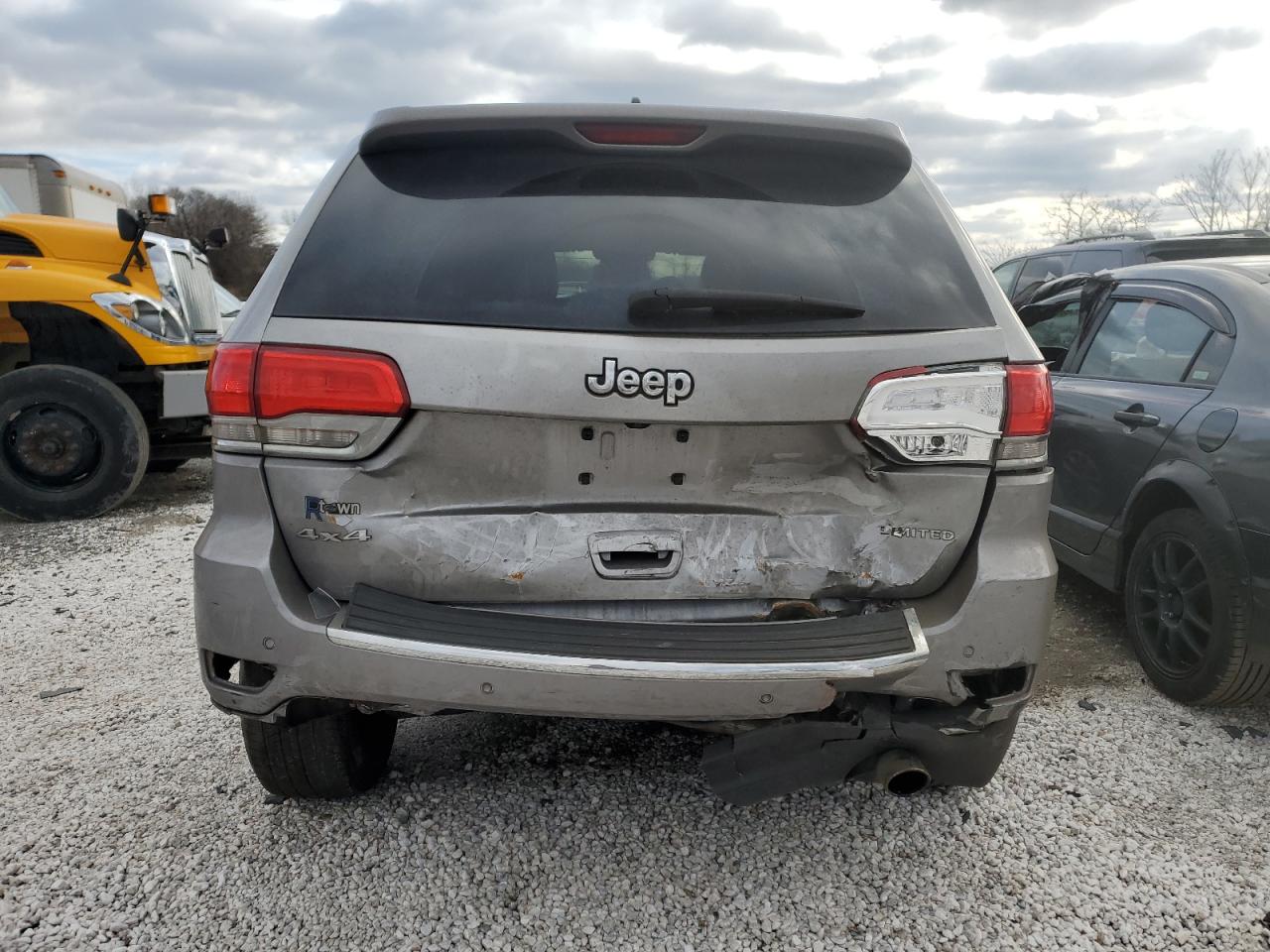 2015 Jeep Grand Cherokee VIN 1C4RJFBG1FC763105 Copart auction photo, rear end / front end damage thumbnail 6