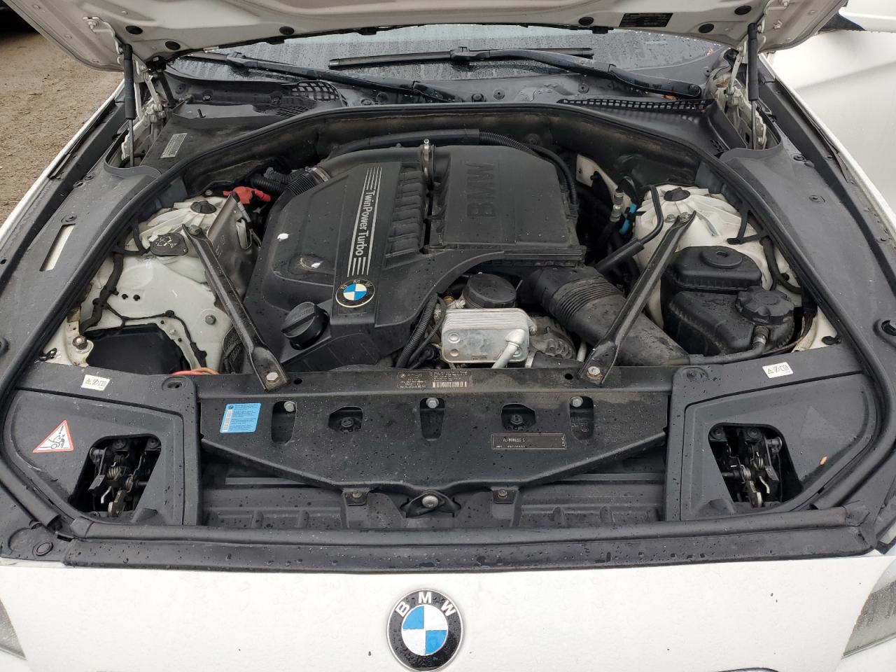 2011 BMW 5er VIN WBAFU7C50BC778568 Copart auction photo, all over damage thumbnail 11