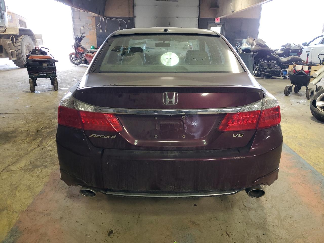 2013 Honda Accord VIN 1HGCR3F89DA001067 Copart auction photo, front end / minor dent/scratches damage thumbnail 6