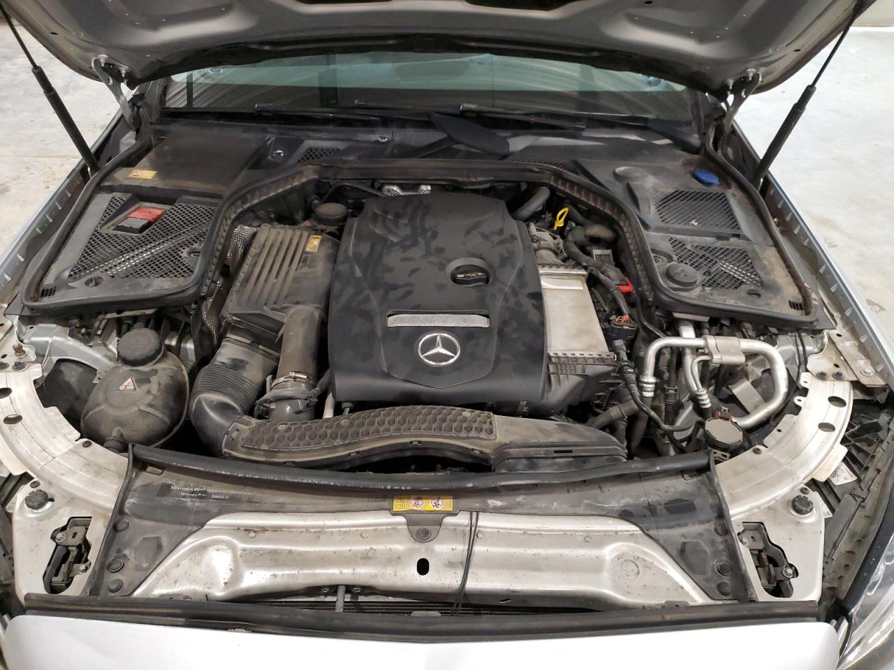 2015 Mercedes-Benz C-klasse VIN 55SWF4KB6FU040123 Copart auction photo, front end / minor dent/scratches damage thumbnail 11