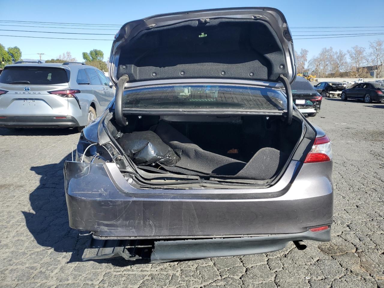 2018 Toyota Camry VIN 4T1B11HK5JU536000 Copart auction photo, rear end damage thumbnail 6