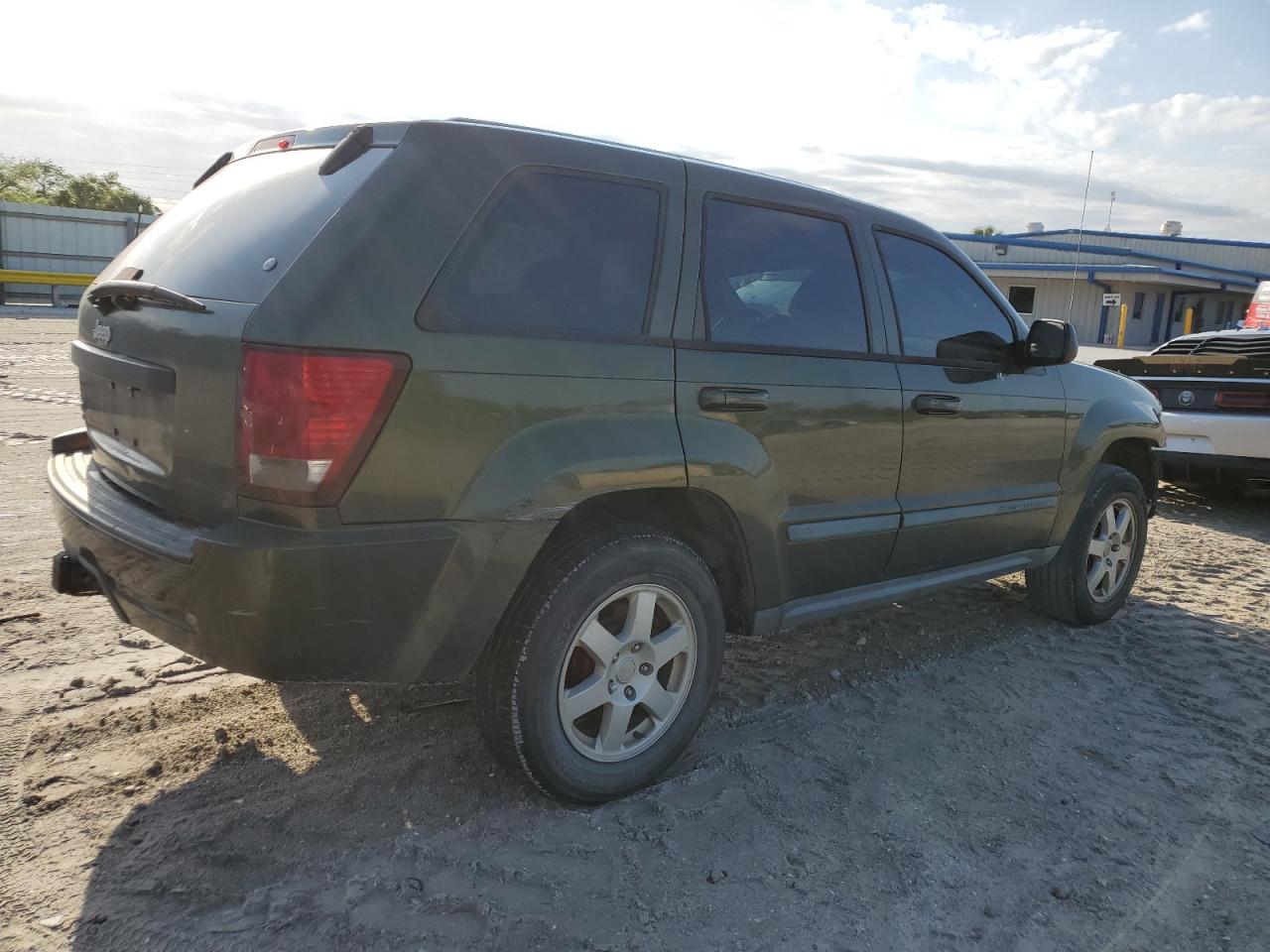 2008 Jeep Grand Cherokee VIN 1J8GR48KX8C109165 Copart auction photo, front end / minor dent/scratches damage thumbnail 3