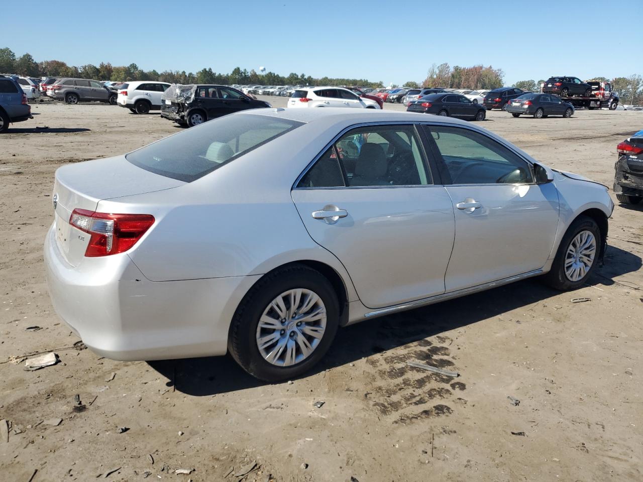 2014 Toyota Camry VIN 4T4BF1FK0ER435849 Copart auction photo, front end / minor dent/scratches damage thumbnail 3