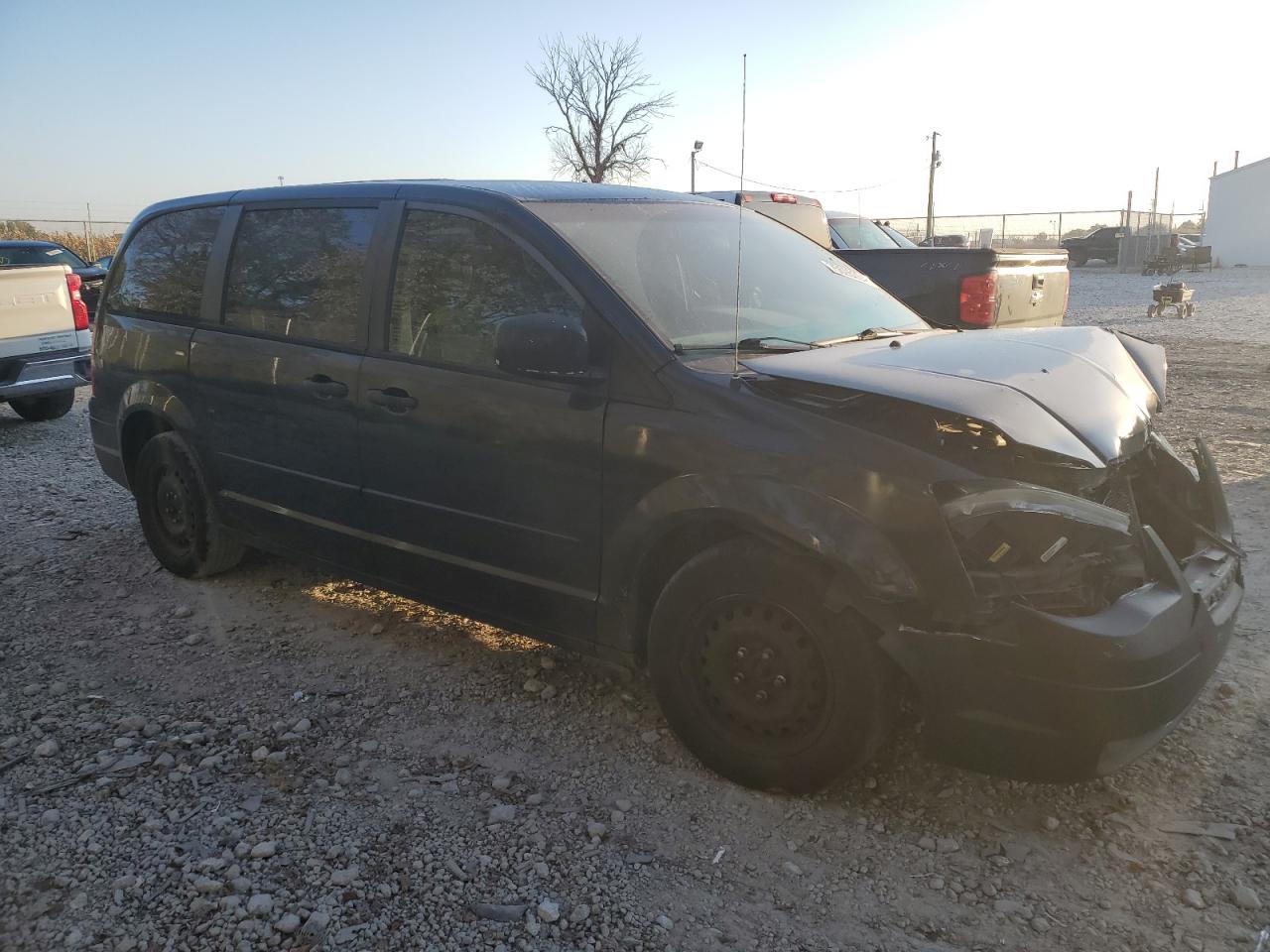 2008 Chrysler Town & Country VIN 2A8HR44H68R604081 Copart auction photo, front end / minor dent/scratches damage thumbnail 4