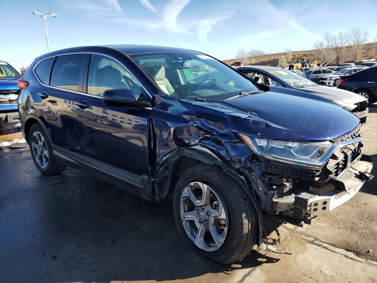 2018 Honda CR-V VIN 7FARW2H8XJE098053 Copart auction photo, front end / rear end damage thumbnail 4