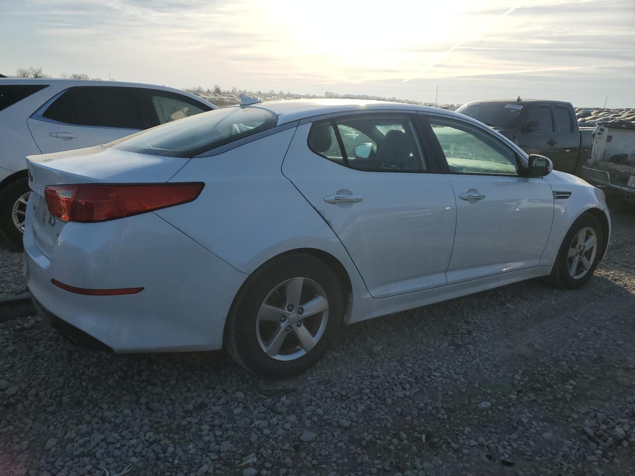 2015 KIA Optima VIN 5XXGM4A75FG512379 Copart auction photo, front end / undercarriage damage thumbnail 3
