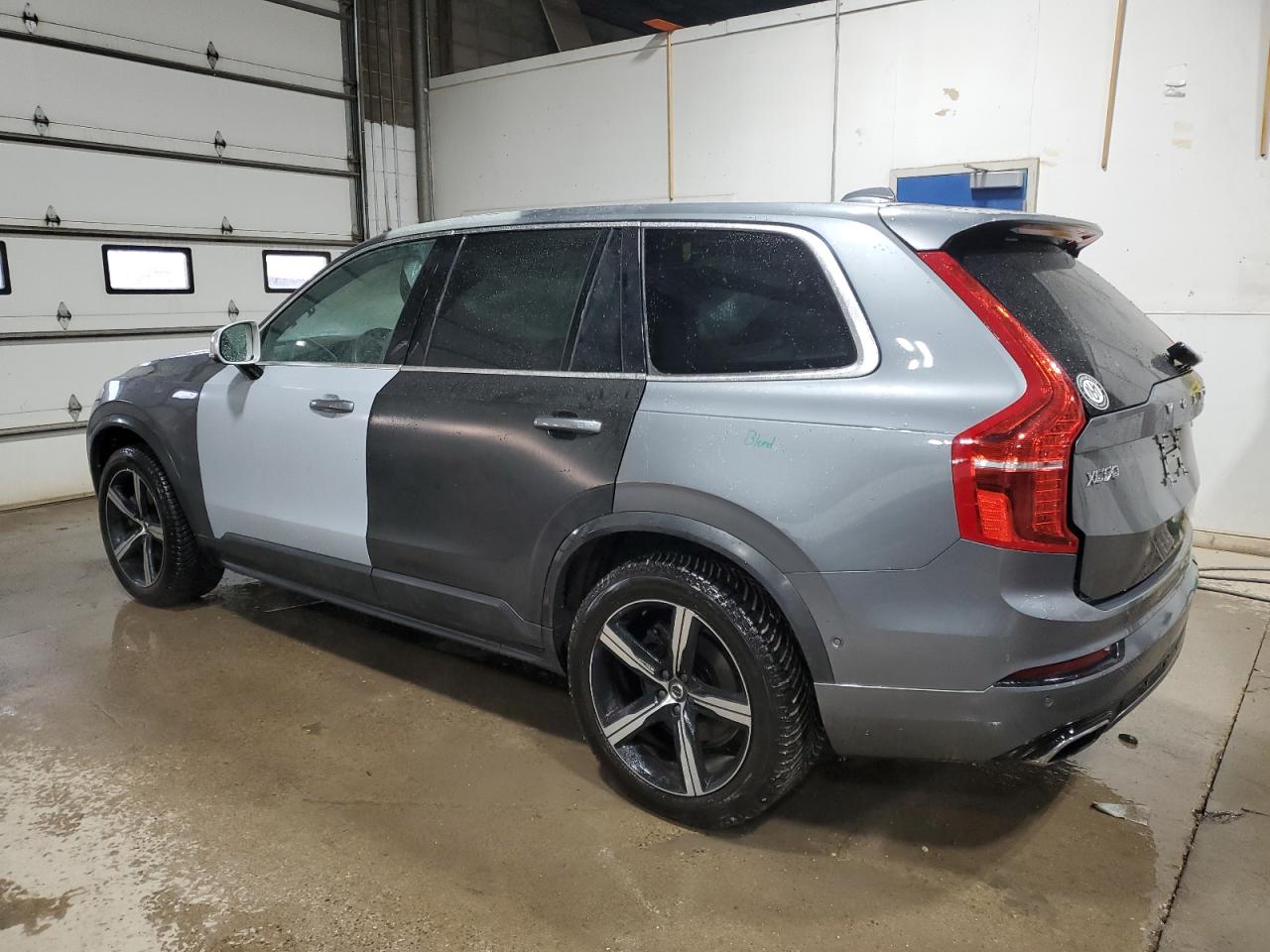 2019 Volvo XC90 VIN YV4A22PM4K1490312 Copart auction photo, burn damage thumbnail 2