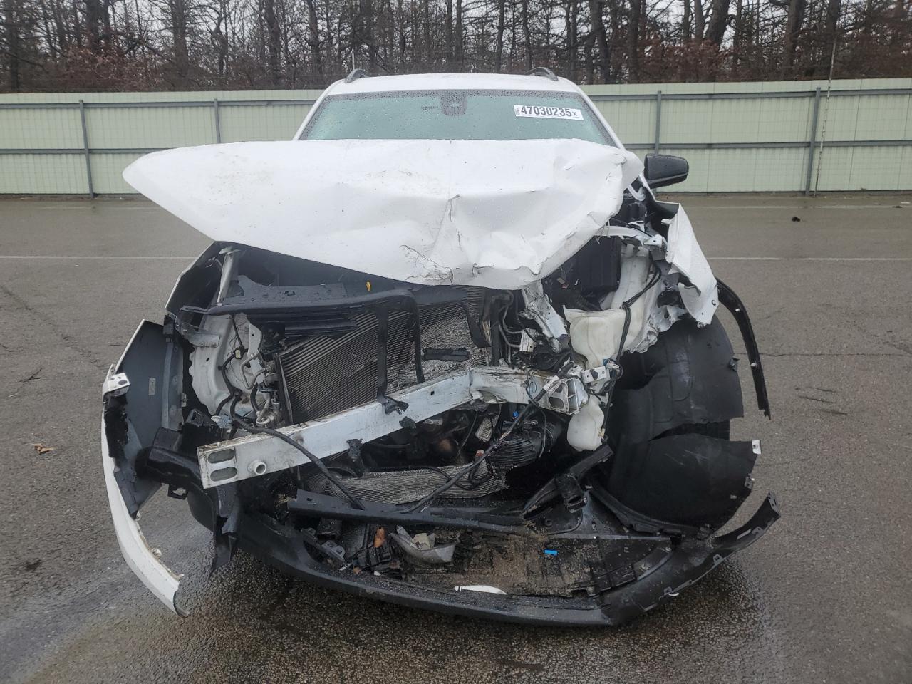 2020 GMC Terrain VIN 3GKALTEV5LL102147 Copart auction photo, front end / minor dent/scratches damage thumbnail 5