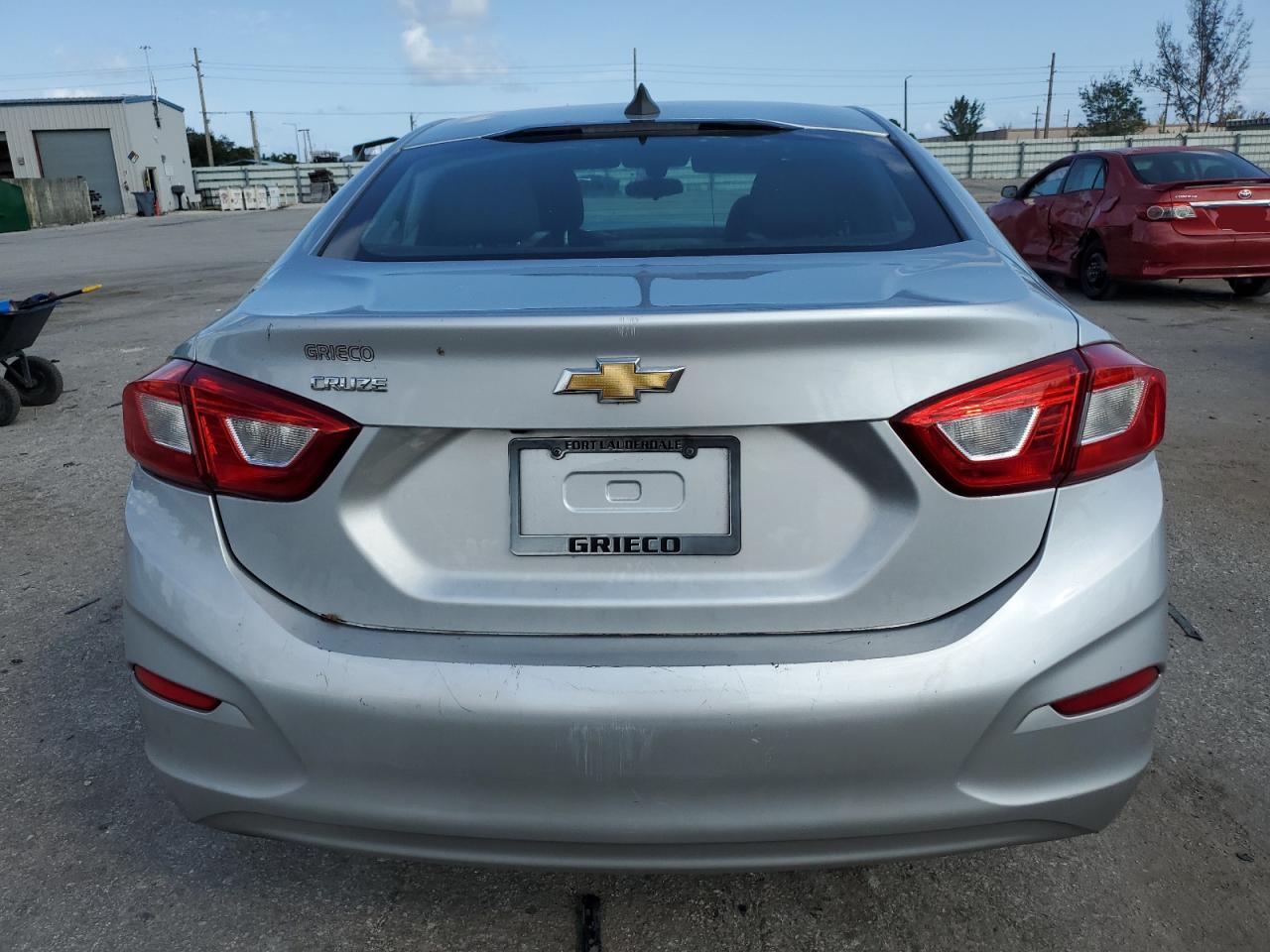 2018 Chevrolet Cruze VIN 1G1BC5SM8J7167981 Copart auction photo, front end damage thumbnail 6